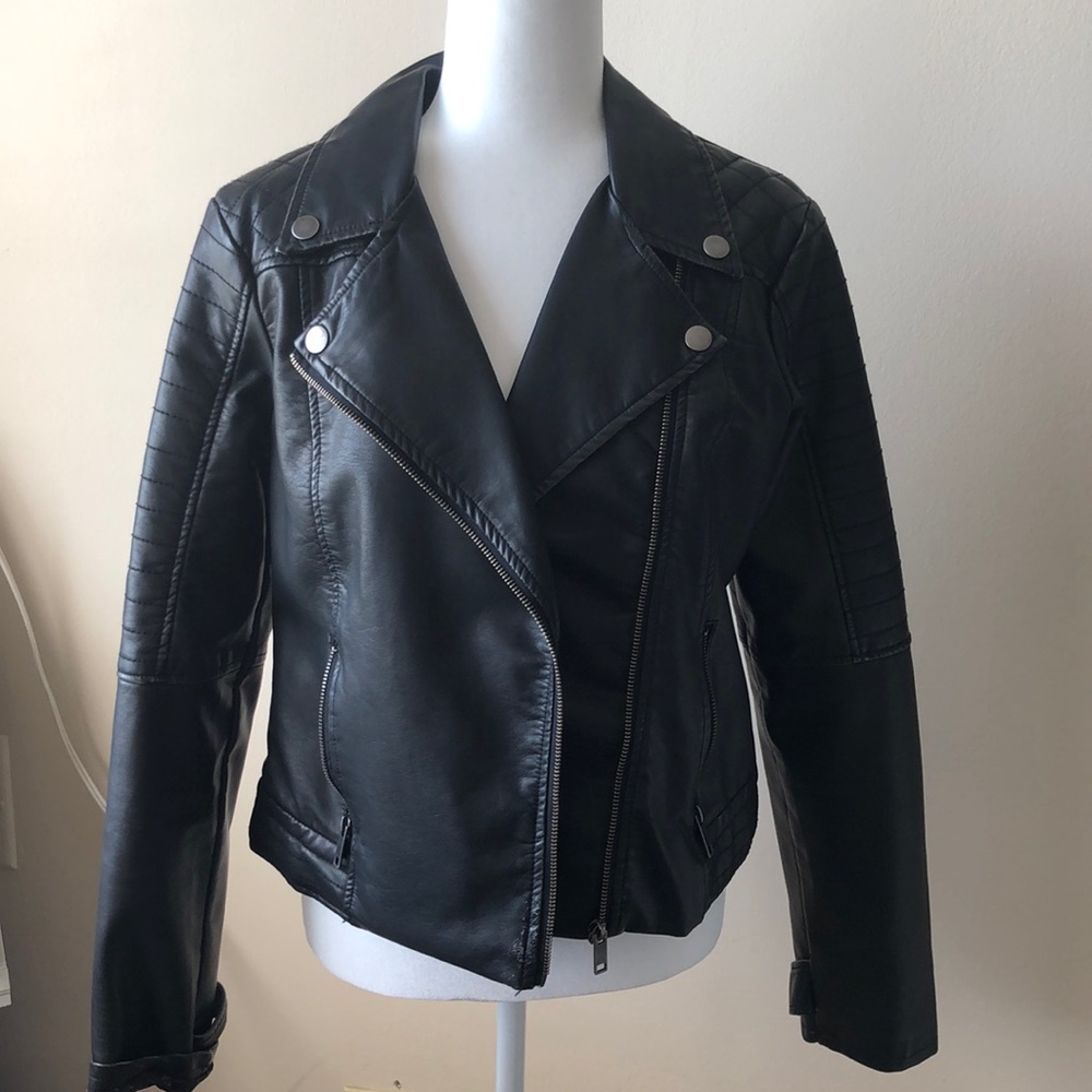 Faux leather jacket 🍁
